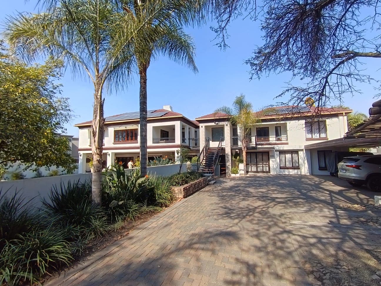 Exceptional opportunity for potential retirement income. This exceptionally spacious 7-bedroom, 7.5-bathroom (excluding 1-bedroom domestic flatlet) double-storey home offers generous accommodation with excellent income-generating potential.